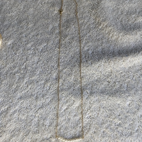 Vintage and Costume Jewelry Lot with Earrings, Necklaces, and Bracelets [1 lb] A - Picture 5 of 6